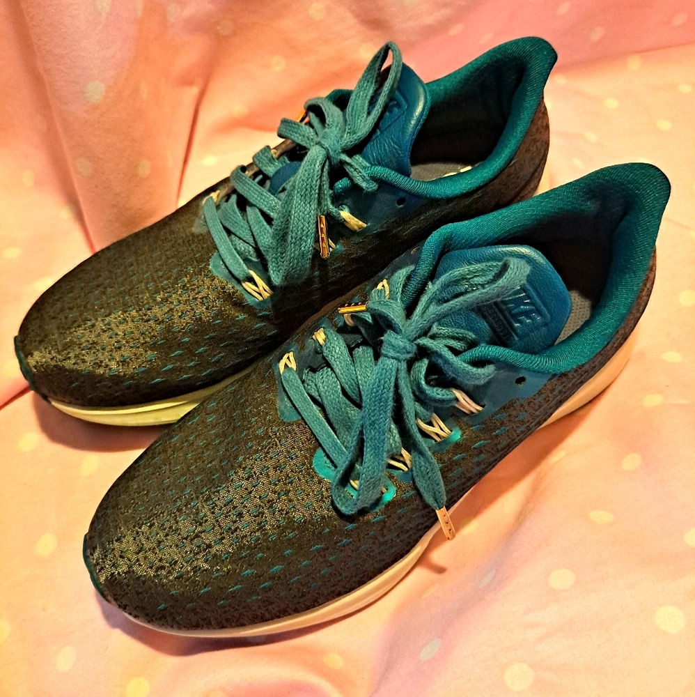 Nike Air Zoom Pegasus 35 sneakers